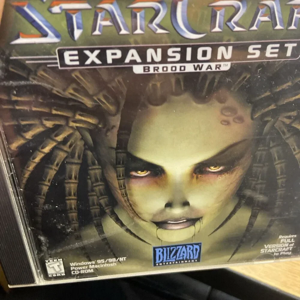 StarCraft Expansion Set - Brood War  Blizzard Computer Game